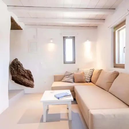 Stelios Cave House * 아기오스 이오니스