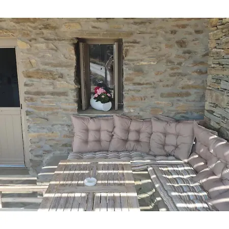 Stelios Cave House * 아기오스 이오니스